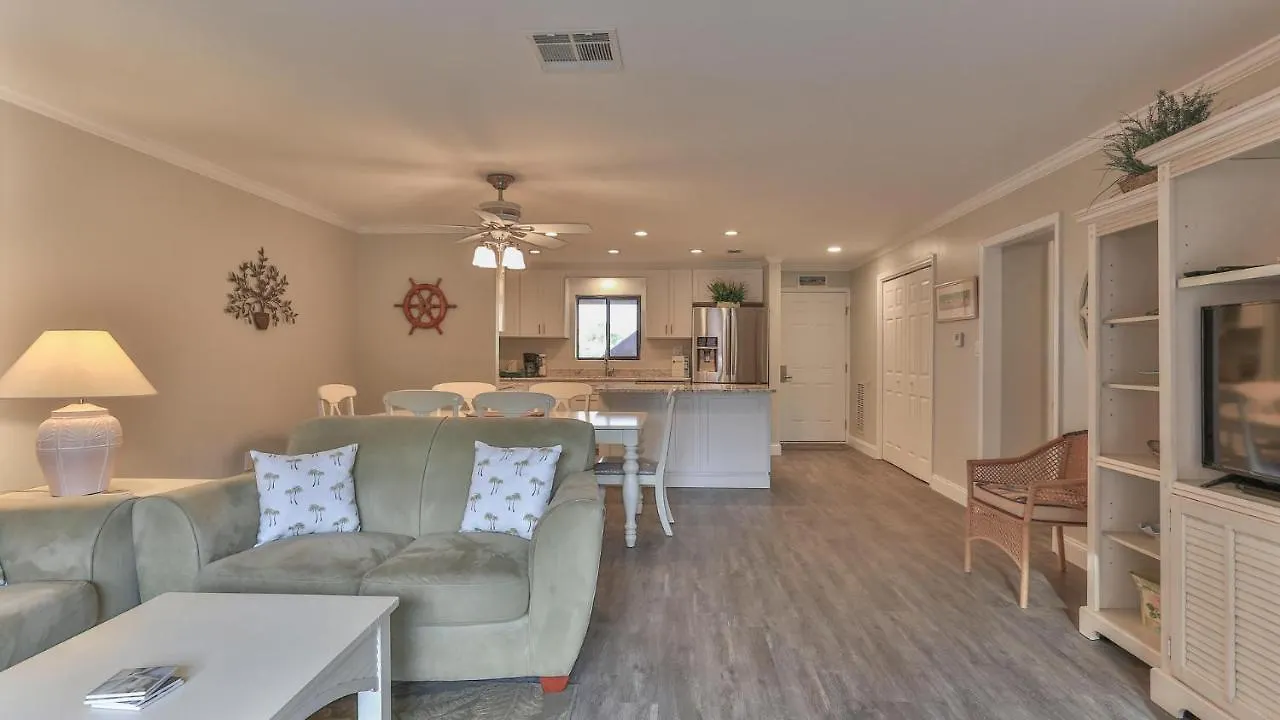 Aegean 213 - Beautiful 2 Bedroom 2 Bath Destin 0*,  United States